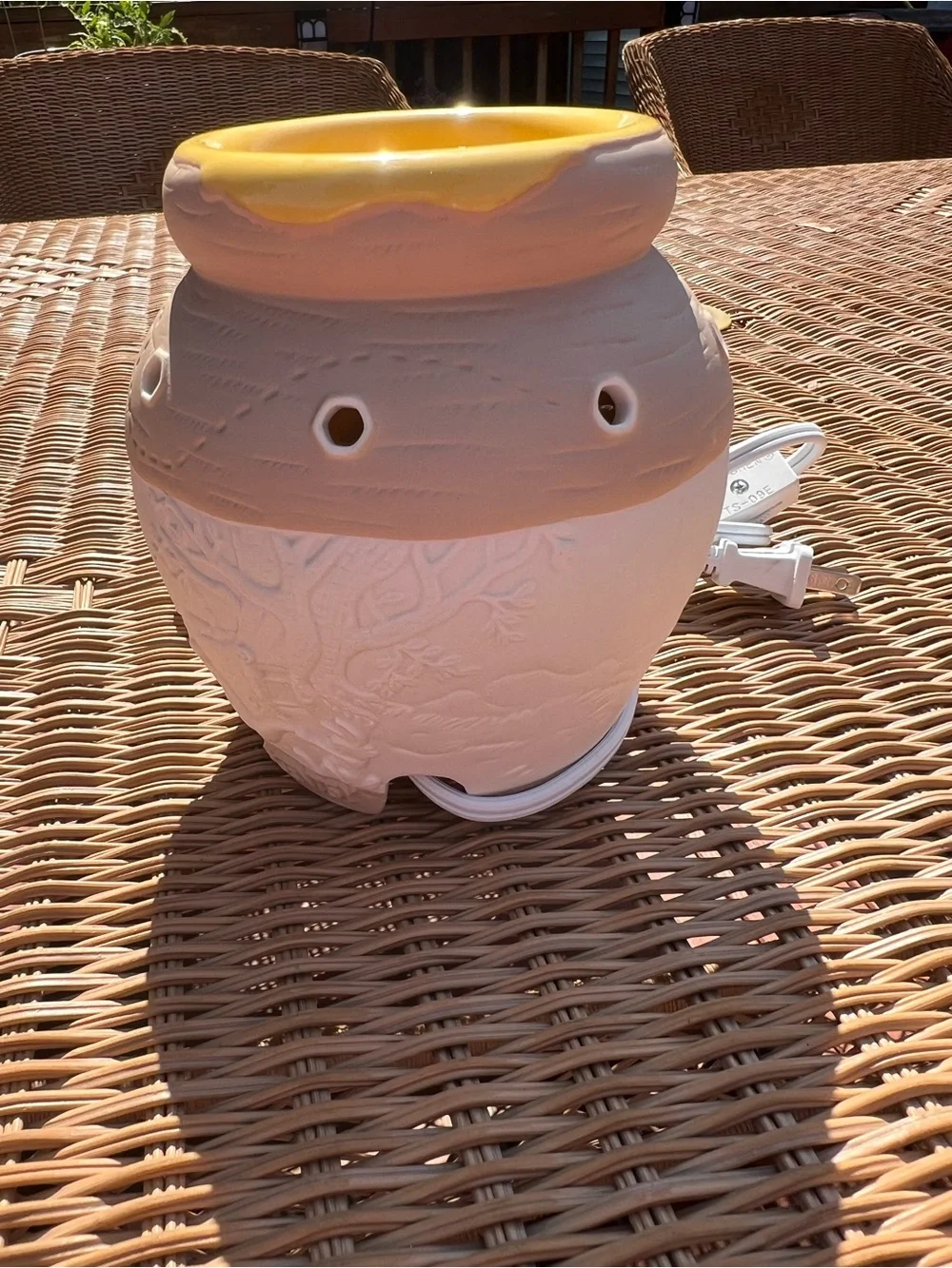 Scentsy Winnie the Poohs honey pot wax warmer